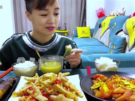 Family Feast or Food Fight? Discover the Fun!