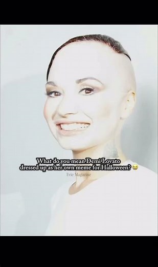 No way Demi Lovato dressed up as Poot 😭