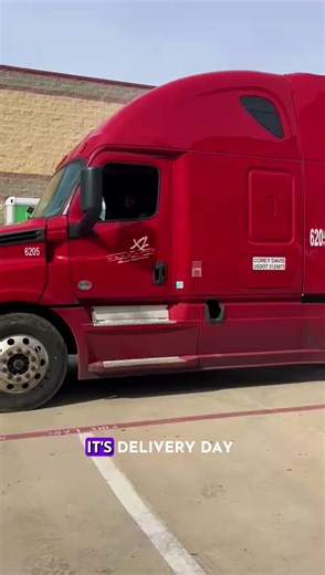 The 2026 DACH Apollo Elite has arrived. Another standout ride joins the Galaxy lineup. Cruise in style with Galaxy’s Premium EVs. 🔥 #cruisethegalaxyinstyle #jealousneighbors #golfcarts #dfwtexas #dallastx #dallastexas #golfcartslife #dfwgolfers #golcartsforsale #galaxygolfcars