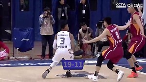 《CBA咪探》第6期：疯狂的CBA 5天上演4绝杀