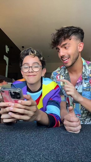 Carlitos: Videos y Momentos Graciosos