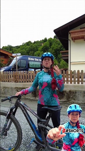 Lifting the front wheel - Mountain bike riding technique in under 60 seconds! | MTB tutorial #Sho...