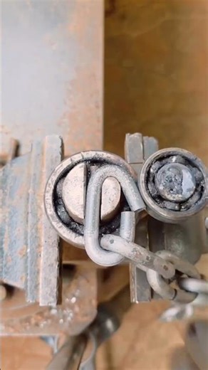 Making a Heavy Duty Chain from Iron Rod 👍 #craft #handmade #skills