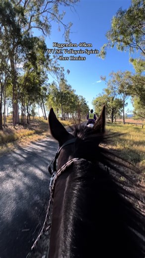 Orgullosa de nuestra yegua en la competencia de 40km