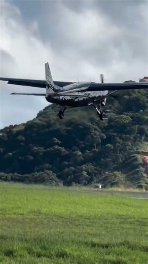 Cessna Caravan C208 PT-OGL takeoff