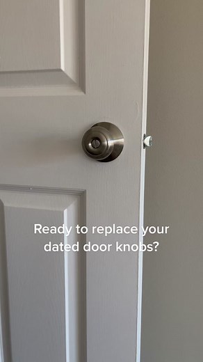 Upgrade Your Home: Easy DIY Door Knob Replacement in 5 Minutes!