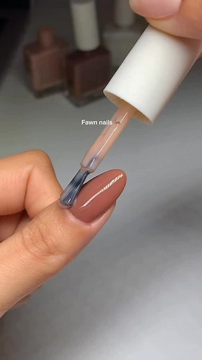 77K views · 141 reactions | Soft, snowy n cute 歷❄️﫧 using @lightslacquer mrs. robinson, mrs. jones, dream st. (link in bio, code ‘GLOSSYTIPPED’ to save*) _____ *affiliate #winternails #fawnnails #deernails #jellynails #almondnails | Glossytipped | Facebook