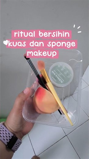 tutorial cara membersihkan kuas makeup dan sponge #aeris