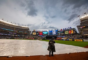 Yankees-Red Sox weather: Rain, thunderstorms in forecast tonight at Yankee Stadium