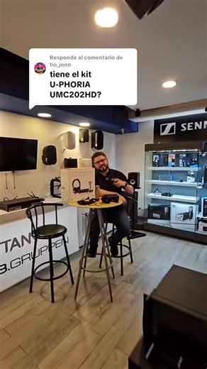 Todo lo que necesitas para iniciar a grabar!! U-Phoria Studio Pro de Behringer, te incluye: - Interface de 2 canales con Pre Amplificadores Midas. - Micrófono condensador Behringer C-1 Audifonos de alta calidad Behringer. Cable XLR Todo por solo Q1,395 Llevatelo ya!! Únicamente en Super Sonidos, te esperamos en nuestras tiendas o lo puedes adquirir en nuestra página web. #supersonidos #proaudio #homestudio #estudiocasero #behringer | Supersonidos Music Guatemala