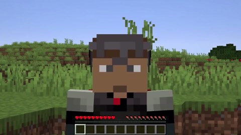 Minecraft but I lose a random item every 30 seconds