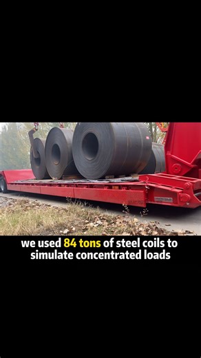 For a 70-ton load capacity, we used 84 tons of steel coils to simulate concentrated loads and test the frame's strength for compliance! #HydraulicGooseneck #LowbedTrailer #HeavyTransport #OversizedLoad | CN.SuproTrailer