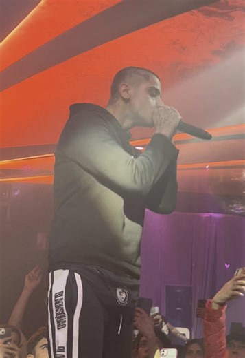 Divertido video de perro con guau guau @VULKAN