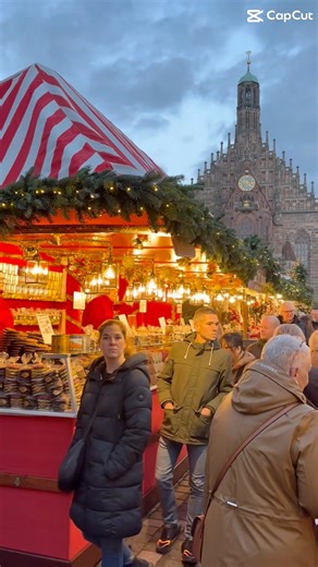 🎄 Happy Moments at the Nuremberg Christkindlesmarkt – Pure Christmas Joy ✨😄❄️