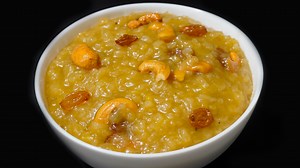 377K views · 1.6K reactions | Yummy Sweet Pongal With Minimal Ingredients Ingredients Raw Ponni Rice - 1 cup Moong dal - 1/4 cup Water - 7 cups Jaggery - 2 cups Cardamom Powder - 2 teaspoons Ghee - 1/4 cup Cashews - 50 grams Raisins - 1/4 cup | Kitchen Platform | Facebook