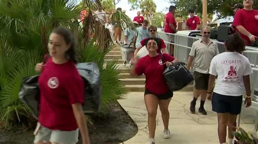 Record-breaking freshman class moves into Florida Tech