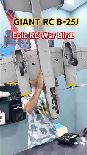 Massive RC B-25J Mitchell WWII Bomber – Incredible Flying Model