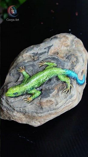 How To Paint A LIFELIKE Lizard On A Rock With Acrylics