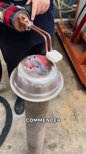 Cette Bobine d’Induction Peut Faire Fondre le Métal en Quelques Secondes