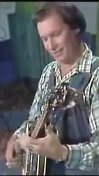 Roy Clark & Buck Trent Dueling Banjos