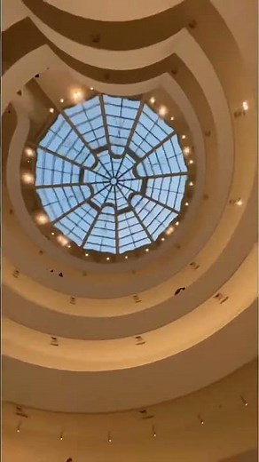 New York’s Most Iconic Building? Exploring the Guggenheim Museum (4K)
