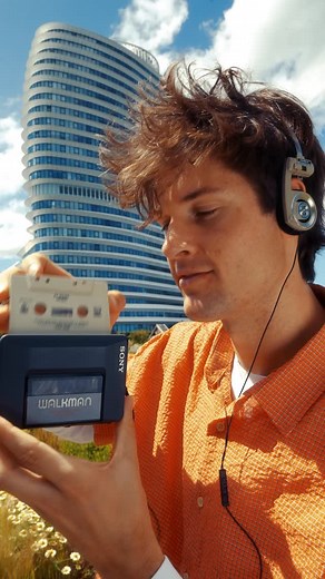 MY NEW SONG ‘RUN RIGHT BACK’ IS OUT NOW!! I hope you love it as much as I do!! | Blanks