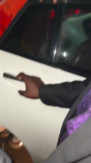 I bet not everyone knows I’ve been performing with just one leg 🦵 and one ankle sprained since December till now 😂 🤦‍♂️ When u just love what u do you’ll do what u gat to do 🎤🎵🕺❤️ Woss 🫶 | CDQ