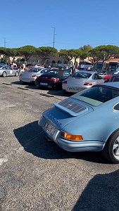 Backdating…. Belle réalisation. #porsche #porsche911 #aircooled #classic911 #aircooledporsche #paradisporsche @porscheclubmed @gsmanufaktur | Joël Goyer
