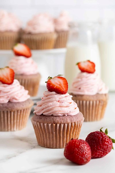 Homemade Strawberry Cupcakes