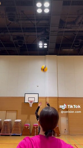 オーバーハンドパスのテクニックとコツ