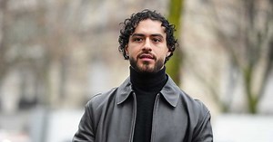 3 produits pour booster la pousse de cheveux chez les hommes et recommandés par des dermatologues