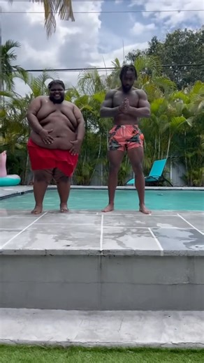 131K views · 2K reactions | I Think I Should Become A Model For Big & Tall Companies  #foodlovers #xyzbca #fitness | Iamphatpapi | Facebook