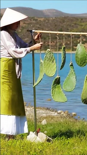 She baked cactus in an oven—and what came out shocked everyone! #shorts #trending #viralvideo