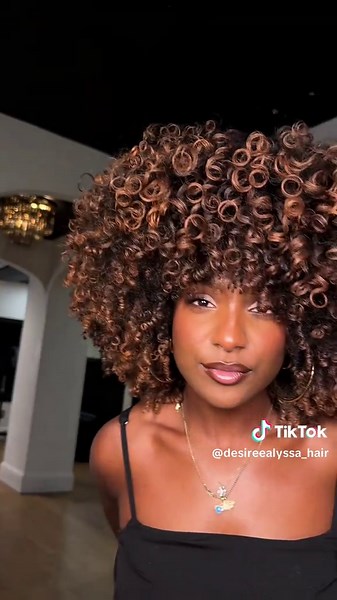 Bronze Highlights Formula for Curly Hair Inspiration