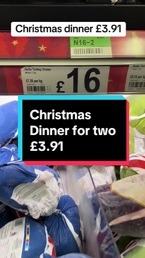 #costoflivingcrisis #christmasdinner #budgetmeal #moneysavingtips