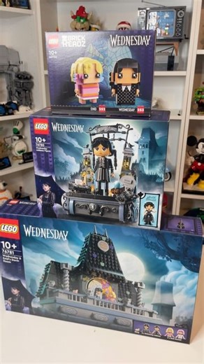 Preston and Jonathon on Instagram: "Today The LEGO Group unveiled brand new LEGO Wednesday sets and here they are! These sets are available for pre-order now and releasing October 1st. The sets are: Wednesday and Enid’s Dorm Room 76781 - 750 pieces - £74.99/€89.99/$89.99 Wednesday Addams Figure 76780 - 702 pieces - £44.99/€49.99/$49.99 Brickheadz Wednesday and Enid 40750 - 239 pieces - £17.99/€19.99/$19.99 Thanks to The LEGO Group for sending us these sets to review. #lego #rlfm #reviews #76780 