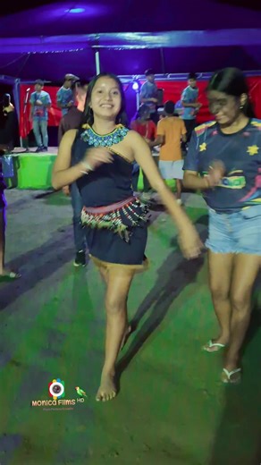Mujeres Amazónicas en Carnaval: ¡Baila con Sabor!