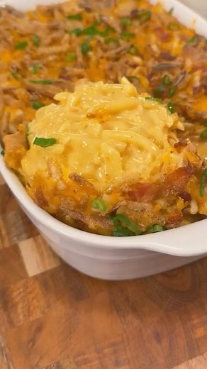 Cheesy Hashbrown Casserole | The Ultimate Crowd Pleaser #Recipe