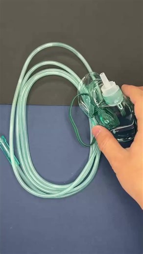 😷 Trump – Multi-Vent I Rotation Mask Type Comfortable fit. Clear vision. Reliable oxygen delivery. ✅ Ergonomic transparent mask with secure seal ✅ Adjustable nose clip & head strap for comfort ✅ Star-lumen tube prevents kinking ✅ Multi-vent connectors for 24%–50% O₂ control 📩 medical-jean@jstrump.com — Partner with Trump for trusted respiratory care. #OxygenMask #RespiratoryCare #MedicalDevices #JSTRUMP #HealthcareInnovation #GlobalSupply