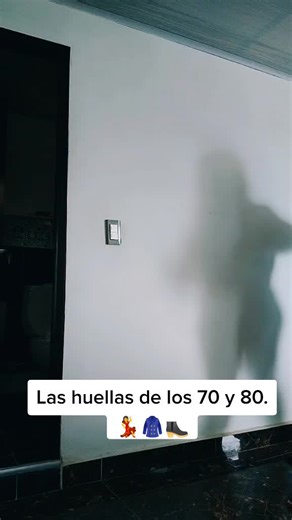 Fashion Poses for Women Aged 70 to 80