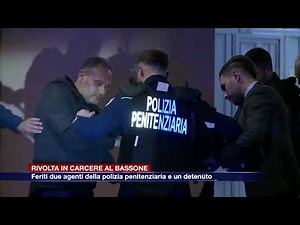 Etg - Riot at Bassone Prison: Officers injured and inmates held hostage. A 24-year-old is serious...