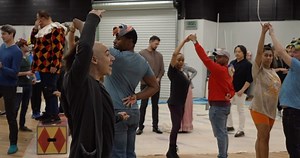 Peek behind the curtains with this captivating SIDEBAR showcasing the incredible circus performers and dancers from Rigoletto. Don’t miss Verdi’s timeless tragedy, kicking off our mainstage season this weekend! Secure your tickets at the link in our bio, running from November 4th to 12th at Cobb Energy Performing Arts Centre. 🎭🎟️ | The Atlanta Opera