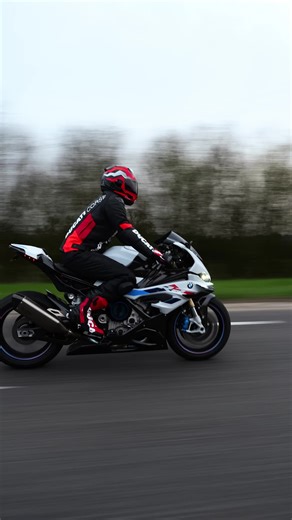 BMW S1000RR: 0-60 mph in 2.3 Seconds