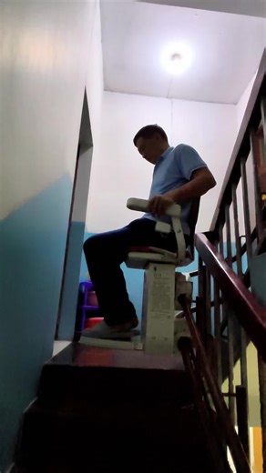 Stairlift: A Gentle Companion for the Elderly's Stair Journey#StairliftSolutions #MobilityAids #HomeAccessibility #ElderCareEssentials #safestairs