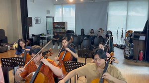 "Jocelynang Baliwag" (Kundiman of the Revolutionaries) Arr. by Jeffrey Solares In 1941, National Artist for Music, composer Antonio Molina introduced Jocelynang Baliwag as the Kundiman of the Revolution. The melody of "Jocelynang Baliwag" is undeniably older than the title and the lyrics. The music sheet introduced by Molina describes the melody of "Jocelynang Baliwag" as "musica del legítimo kundiman procedente del Campo insurrecto" ('authentic kundiman music in the revolutionary camps'). In 19