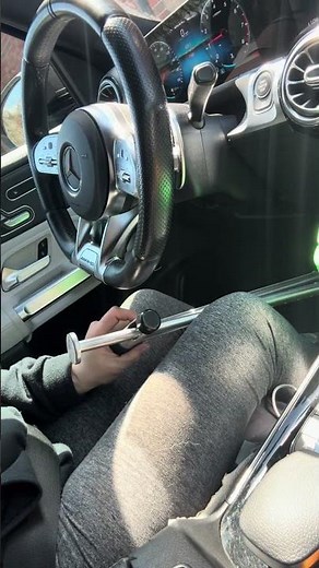 How I Drive With No Use Of My Legs! #paraplegic #paralyzed #wheelchair #mercedesbenz
