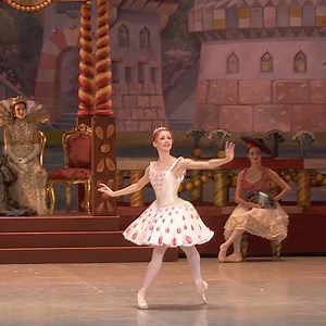 [Happy birthday Iana Salenko ✨🎉!] Today we celebrate the art of the Staatsballett Berlin Principal, a force of nature and probably the ultimate prima ballerina. Watch her perform as the #SugarPlumFairy in #TheNutcracker > https://geni.us/NutcrackerBerlinDVD | Bel Air Classiques