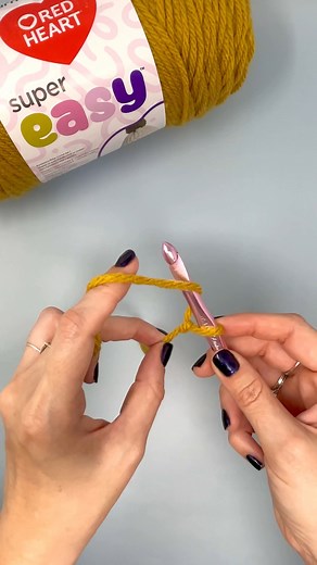 29K views · 309 reactions | Foundation chain is one of the essential parts of learning crochet. It’s not only important to know how to make it, but also important to know the anatomy of the foundation chain. Super Easy makes the perfect choice for beginnners! Shop all new Super Easy Yarn: https://bit.ly/4nsxEgX | Red Heart Yarns | Facebook