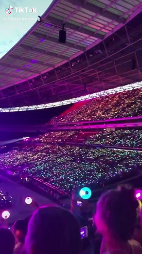 take me back. breath taking experience #bts #btsarmy #kpop #wembly #concert #fyp #foryou