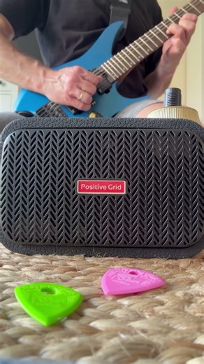 Headless guitar HILS electric blue-Spark Go#amp#metal #guitarcover#arcwelder#helpmemakethismakesense